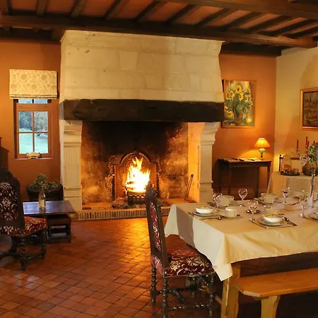 Manoir De La Guerie *