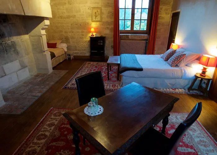 Alojamento de Acomodação e Pequeno-almoço Manoir De La Guerie Ablon