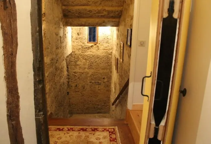 Alojamento de Acomodação e Pequeno-almoço Manoir De La Guerie Ablon