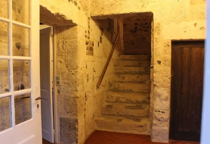 Alojamento de Acomodação e Pequeno-almoço Manoir De La Guerie Ablon