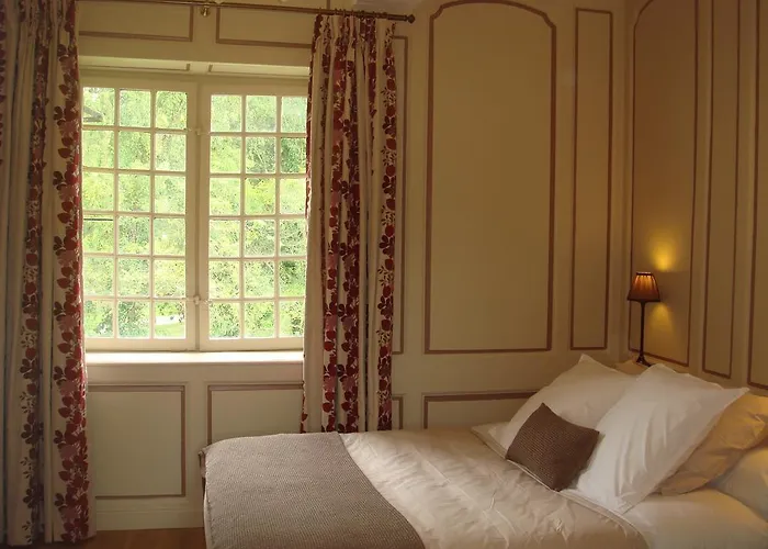 Manoir De La Guerie *